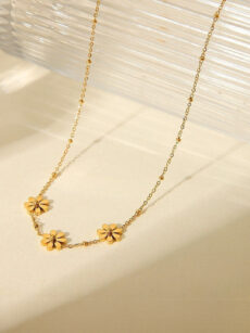 316L Stainless Steel Waterproof Premium Flower Pendant Necklace for Women