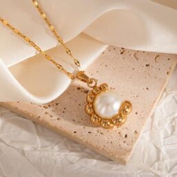 316L Stainless Steel Waterproof Classic Pearl Pendant Necklace for Women